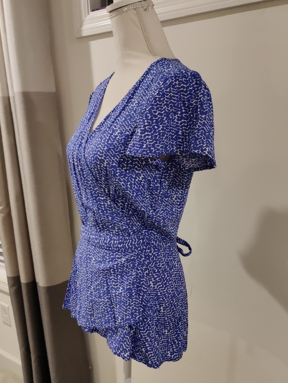 Joe Fresh Wrap Short Sleeve Blue Printed Surplice Waist Peplum Top Blouse Y2K - Picture 2 of 11